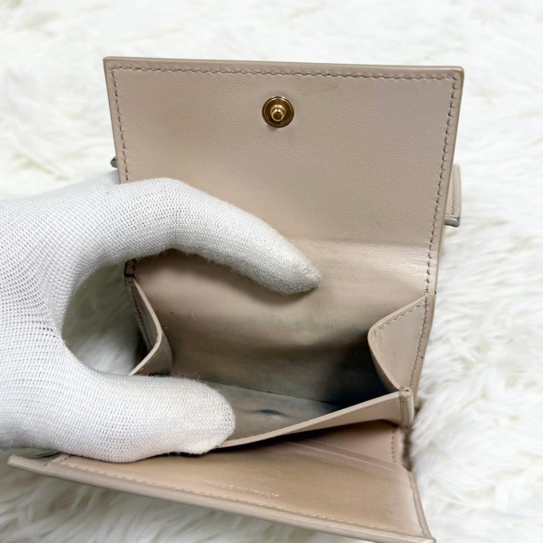 【人気】セリーヌ スモール トリフォールドウォレット レザー ベージュ 財布 【人気】セリーヌ スモール トリフォールドウォレット レザー ベージュ 財布