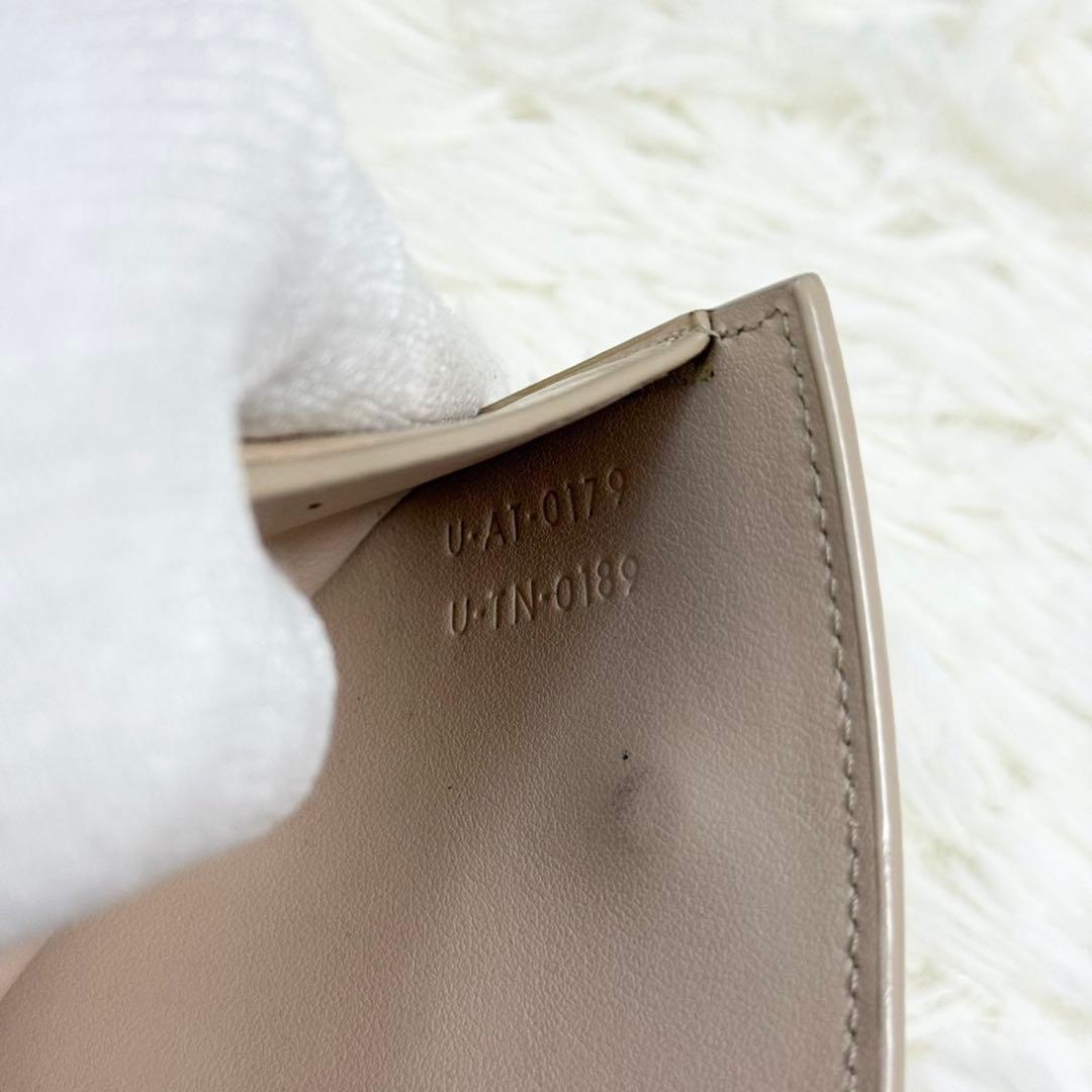 【人気】セリーヌ スモール トリフォールドウォレット レザー ベージュ 財布 【人気】セリーヌ スモール トリフォールドウォレット レザー ベージュ 財布