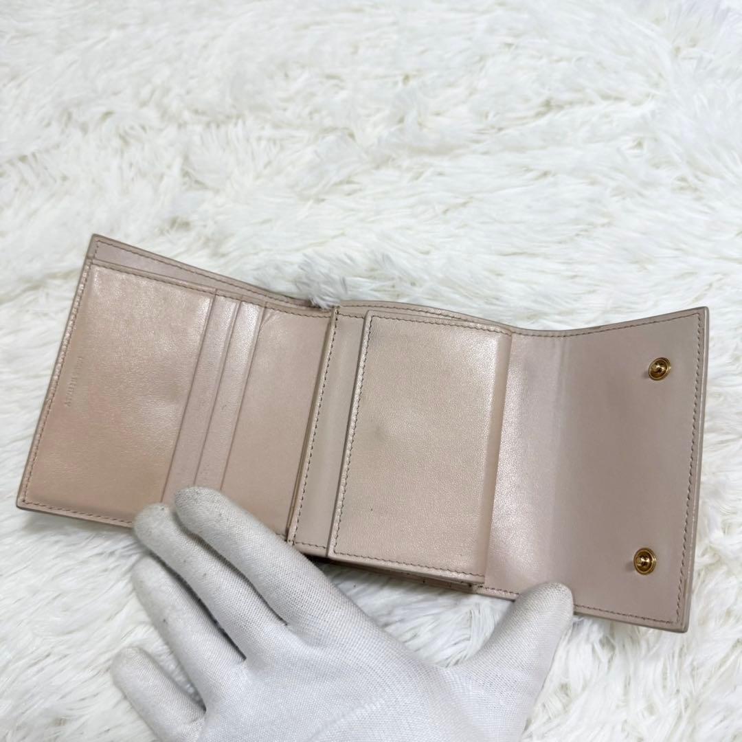【人気】セリーヌ スモール トリフォールドウォレット レザー ベージュ 財布 【人気】セリーヌ スモール トリフォールドウォレット レザー ベージュ 財布