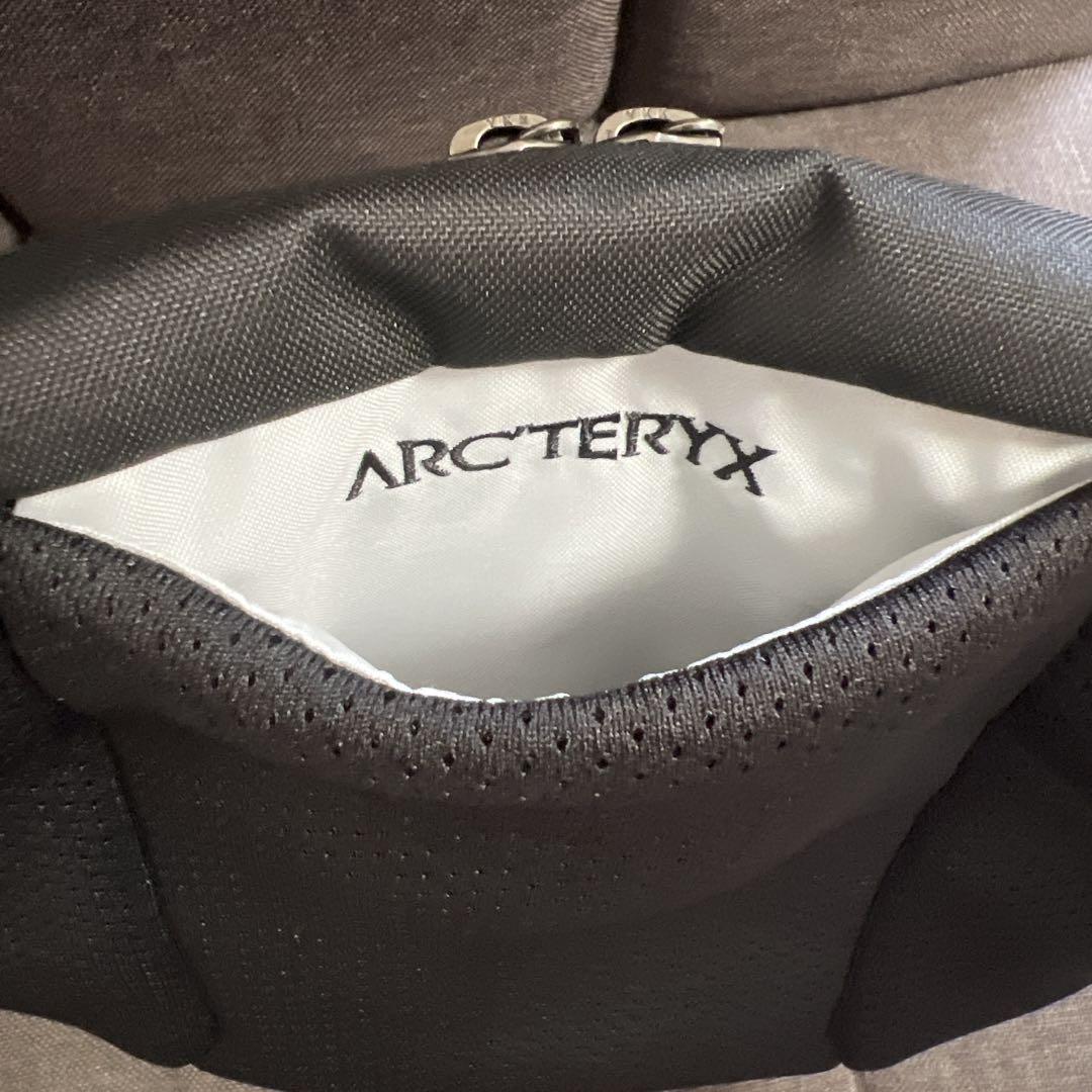 バッグ ARC'TERYX MANTIS 2 Black II