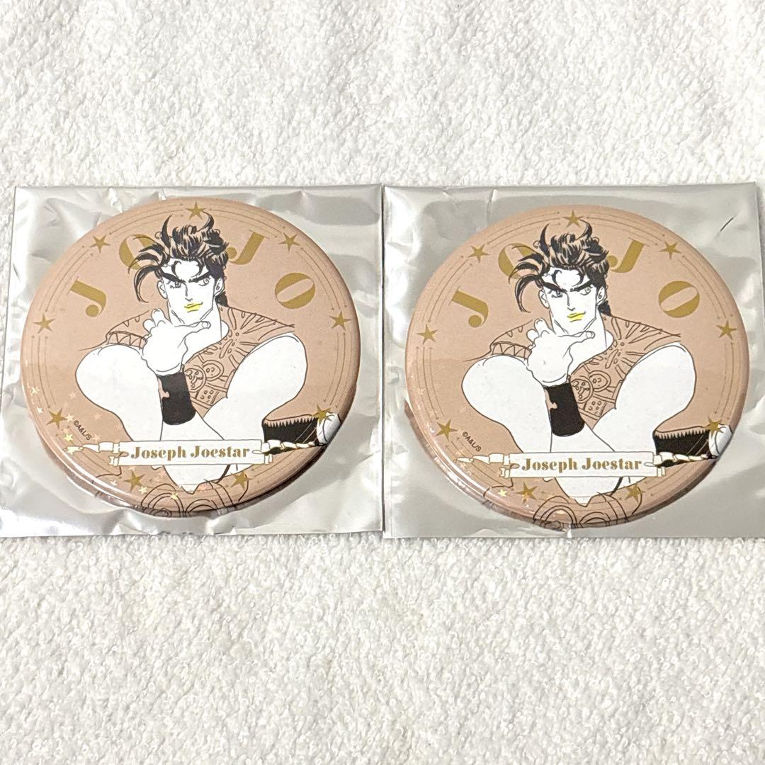 ジョジョワールド　ジョセフ　缶バッジ ジョセフ・ジョースター 75mmホログラム缶バッジ ジョジョ