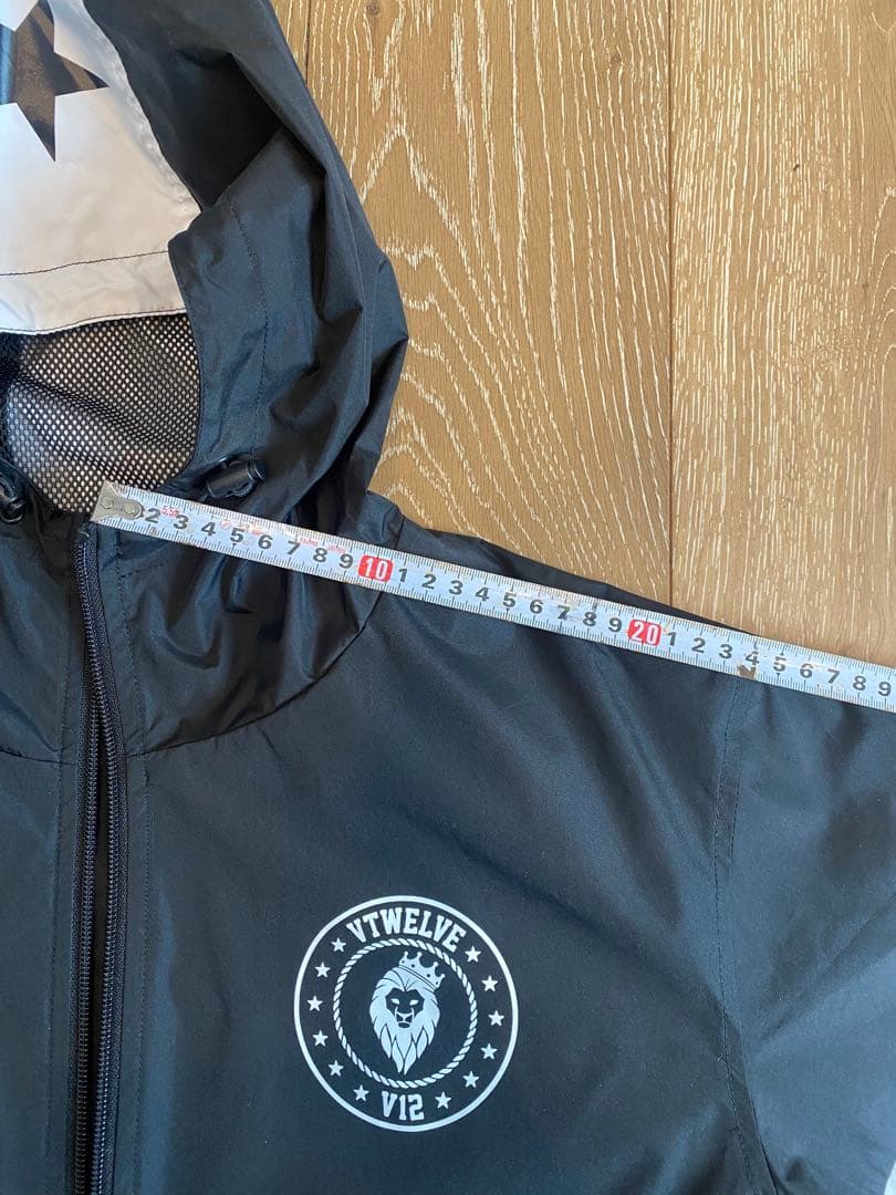 極美品 V12 V TWELVE ゴルフウェア ナイロンジャケット メンズ Ｌ
