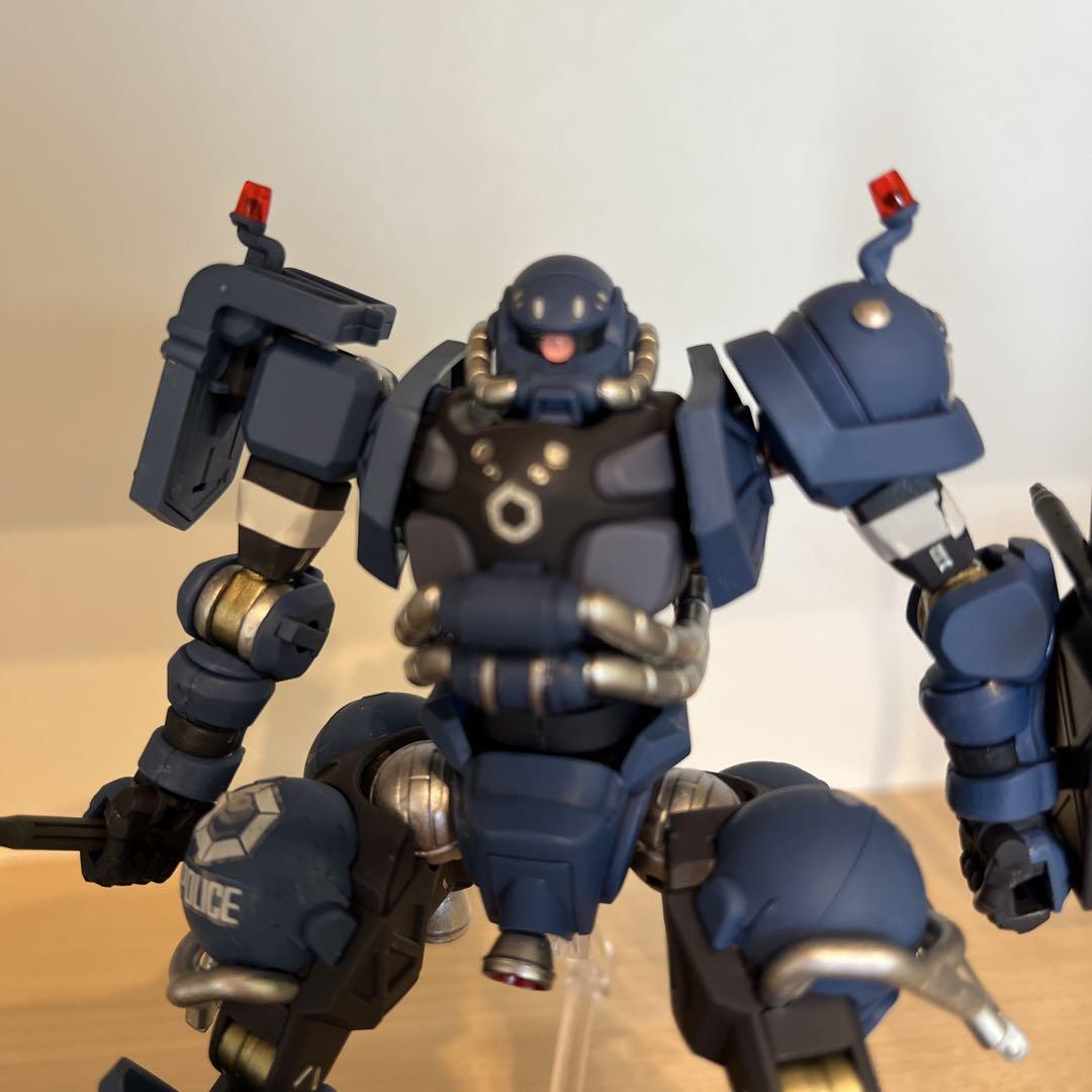 HG 軍警ザク 部分塗装 ジークアークス 完成品 GQuuuuuuX - メルカリ