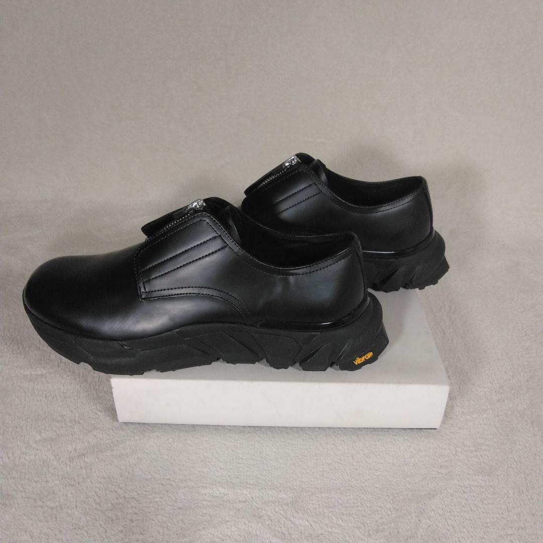zara vibram