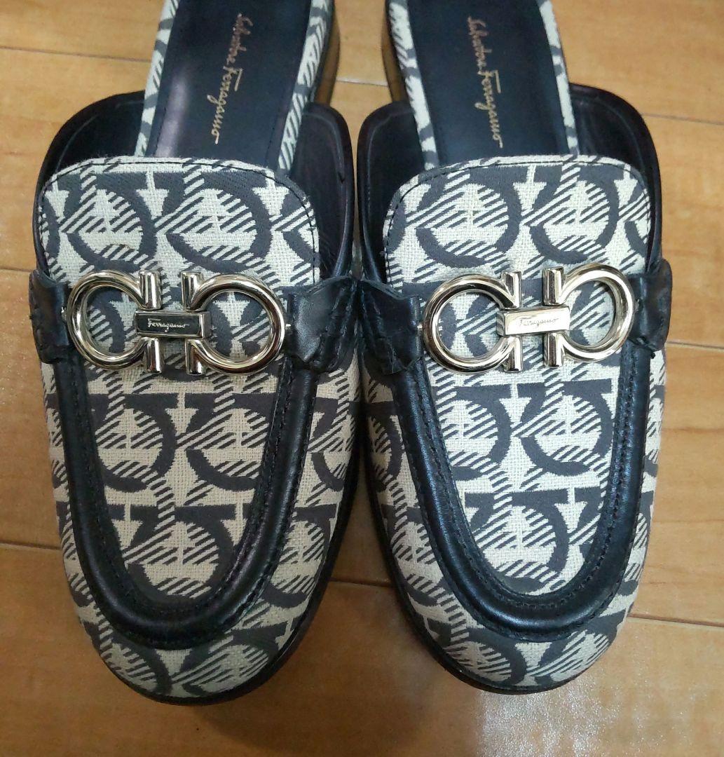 Salvatore Ferragamo ミュール