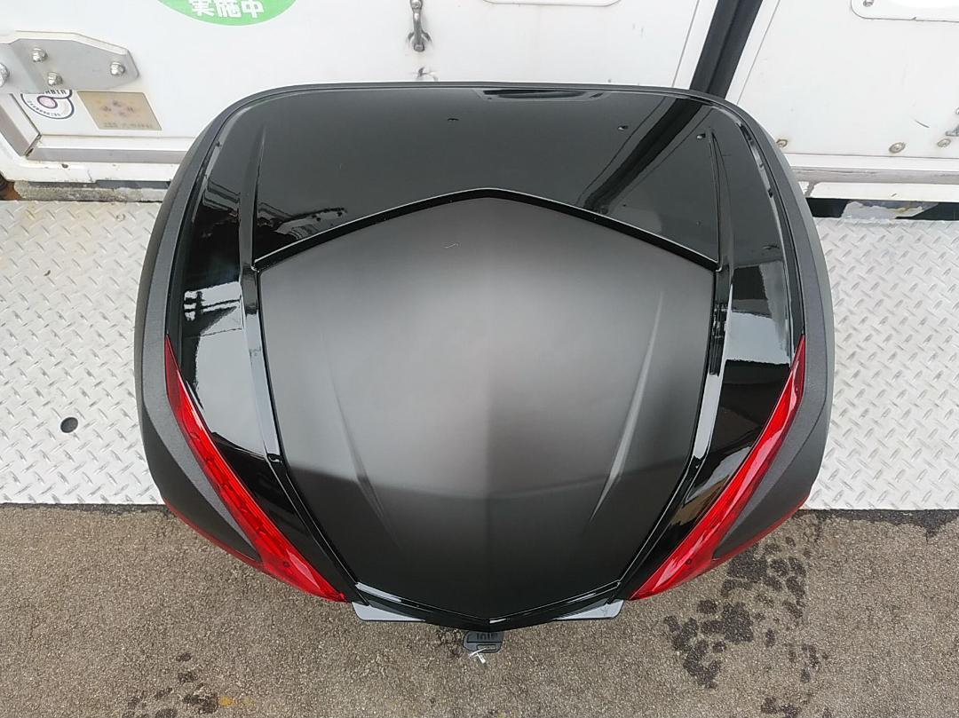 格安超歓迎 GIVI ブラック リアボックス トップケース MWGCB-m72663308209 ジビ V47 モノキーケース 大得価定番