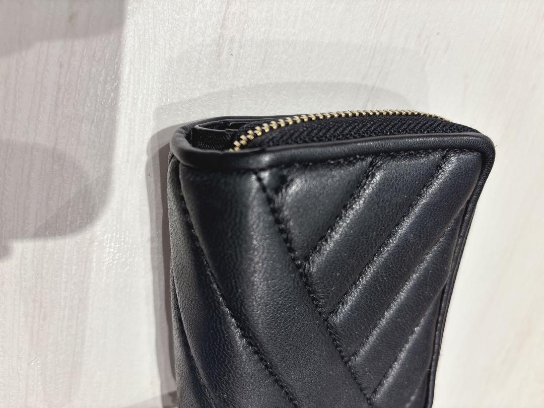 黒 レザー 二つ折り財布 キルティング　トリーバーチ TORY BURCH 美品