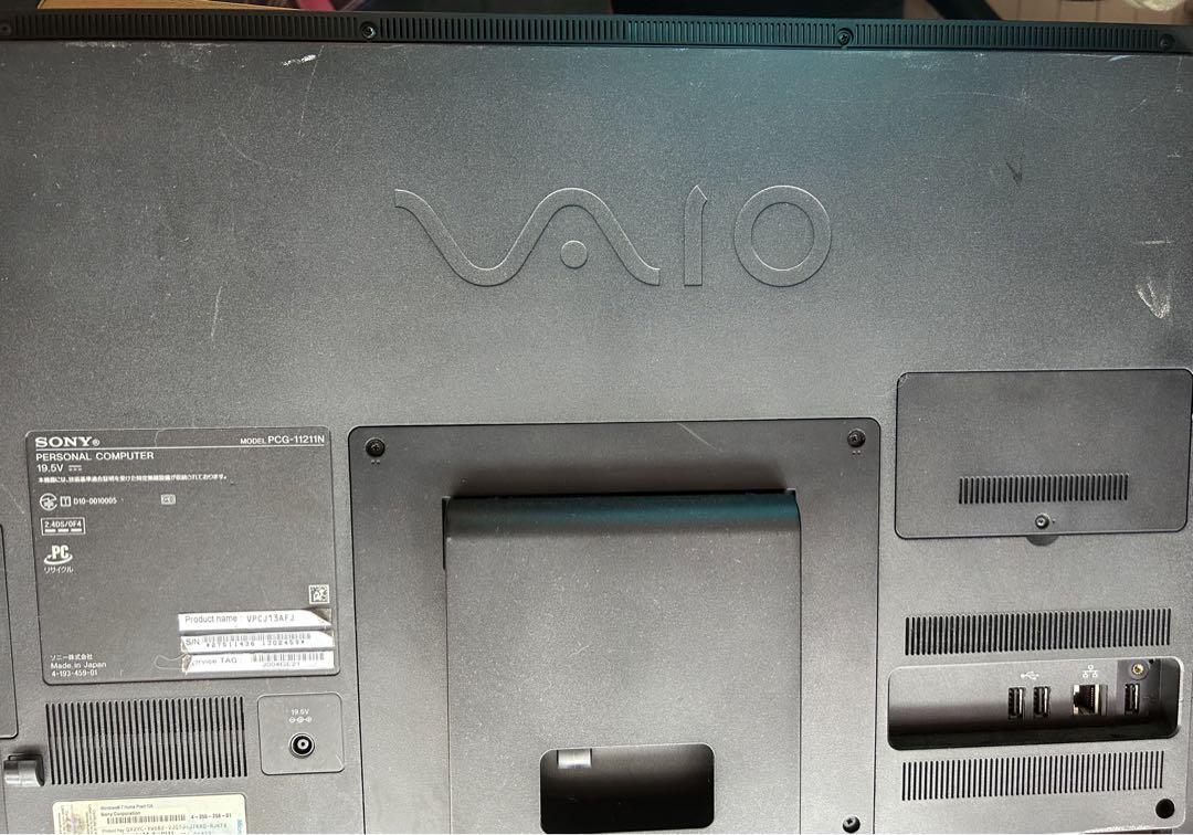 ソニーVAIO (PCG-11211N) SSD 500GBに交換してます。 2