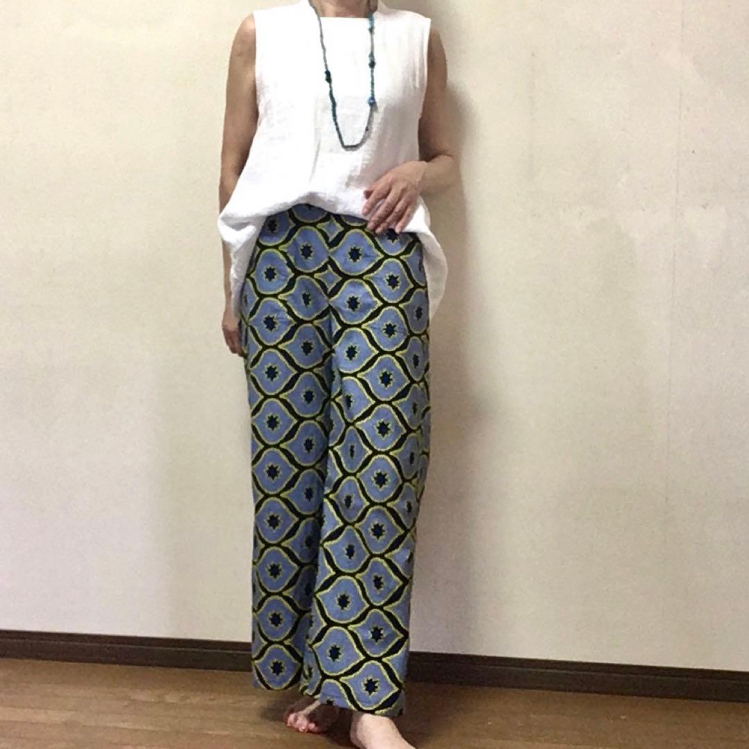 旅にも街にも◆アフリカンプリントの人気ワイドパンツ」