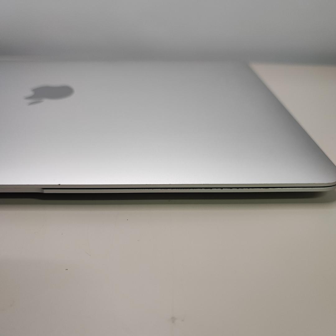MacBook本体 MacBookAir M1 2020 16GB/512GB 13\"