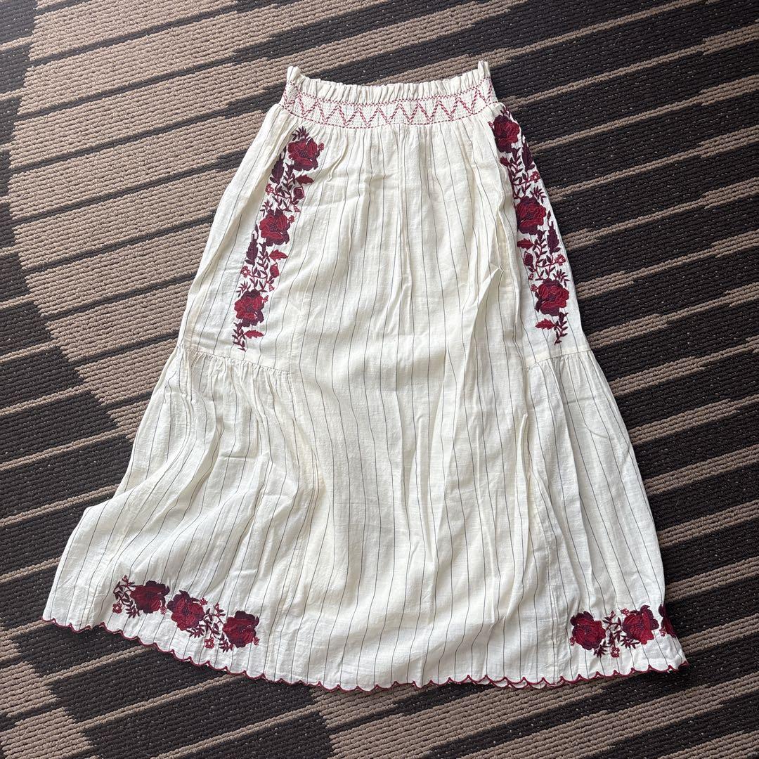 ZARA アイボリー花柄刺繍セットアップ - メルカリ