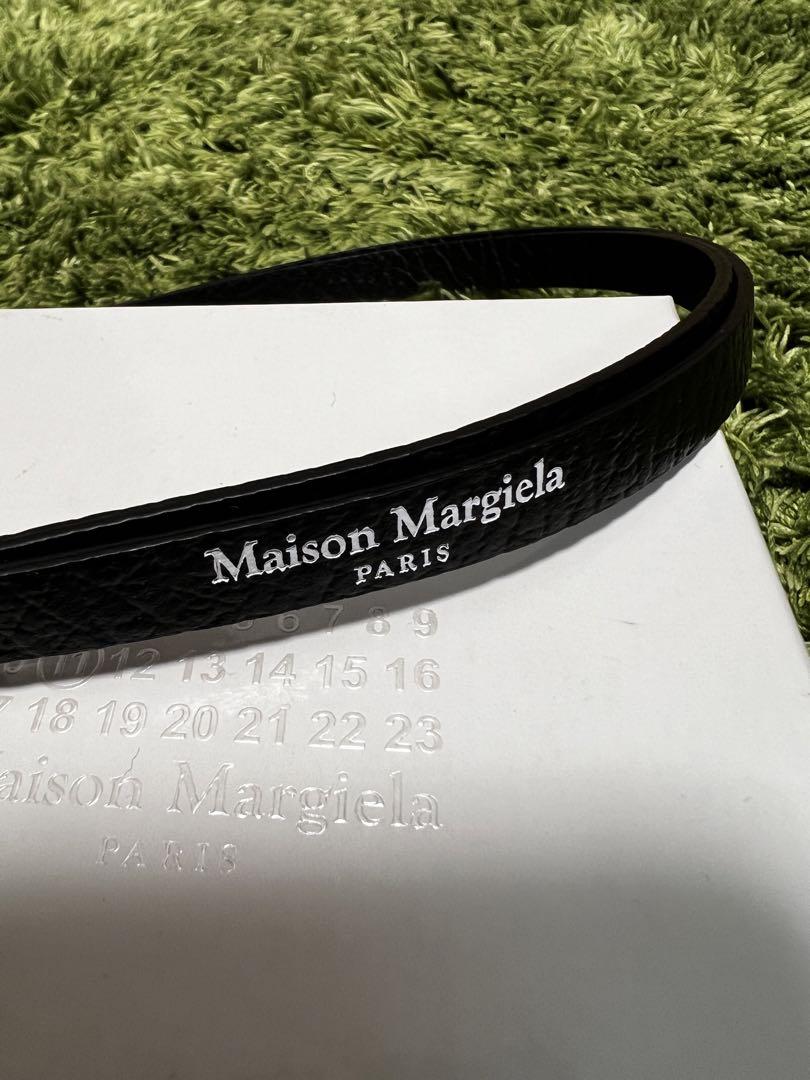 MM6 Maison Margiela レザーネックストラップ | ブラック | FARFETCH JP