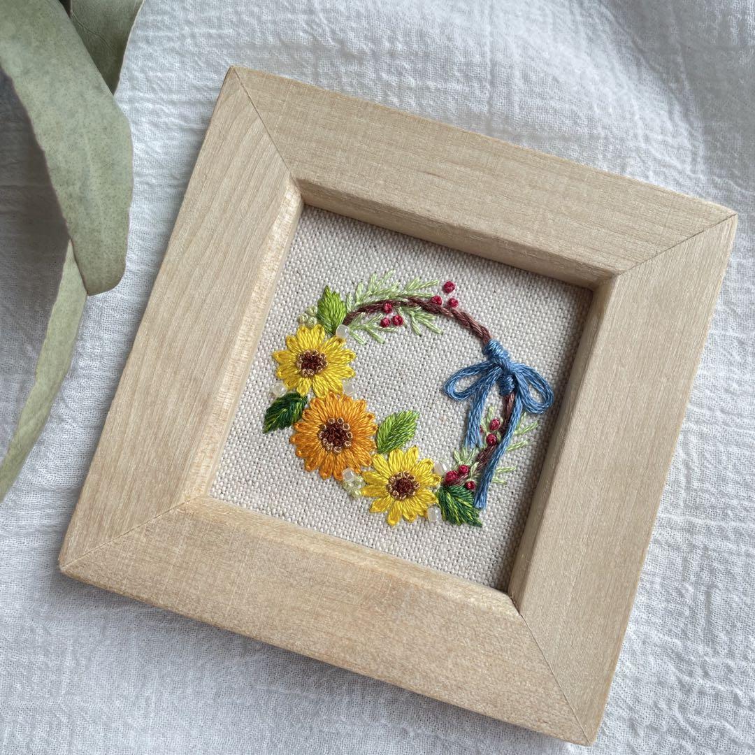 ブラウス　ハンドメイド　ひまわり　刺繍　専用 axes femme（アクシーズファム）の「ひまわり刺繍楊柳ブラウス