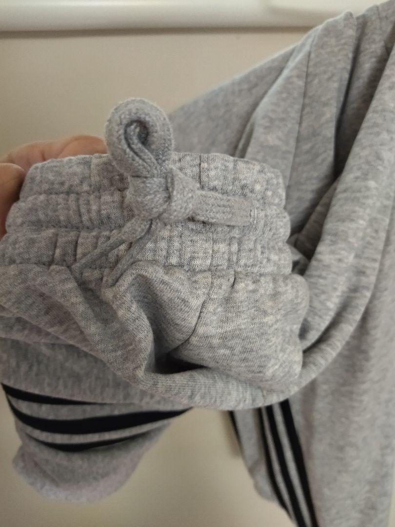 アディダス　エッセンシャルズパーカ　上下　XL