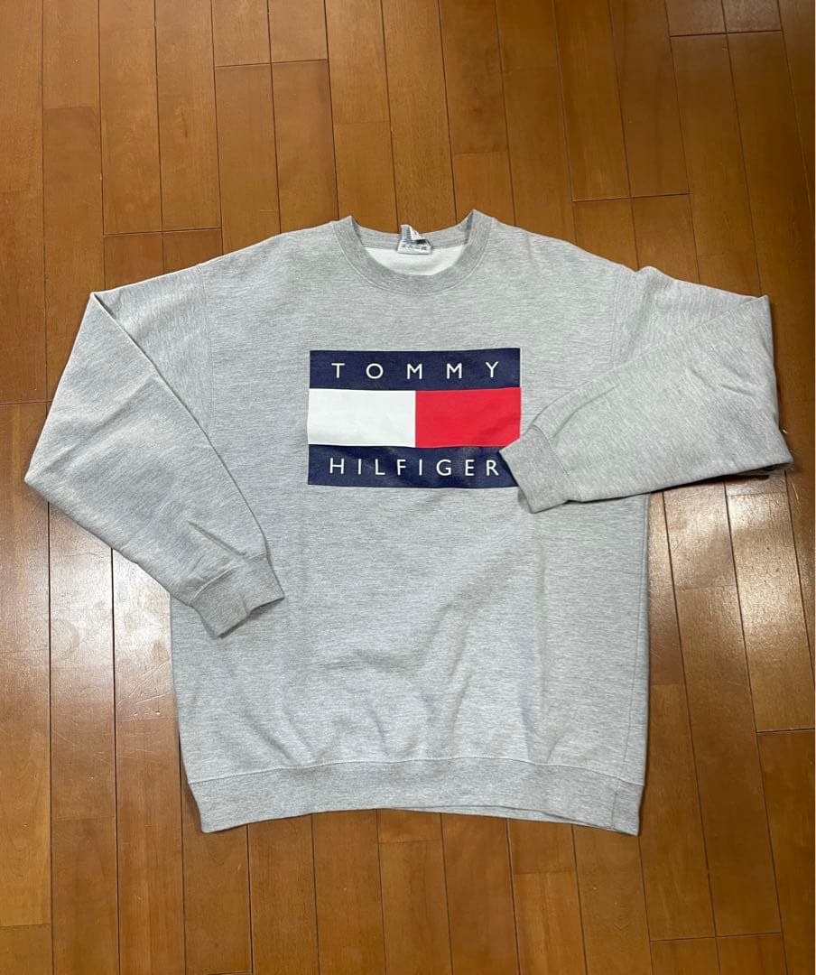 ★未使用品★TOMMY HILFIGER トミーヒルフィガー キャップ 帽子 ビッグロゴ クレージーパターン 高級感を感じるデザイン USモデル A214 トレーナー スウェット TOMMY HILFIGER トミー ヒルフィガー ⁄ TJ LUCCA CREWNECK 裏起毛 スウェット トレーナー メ