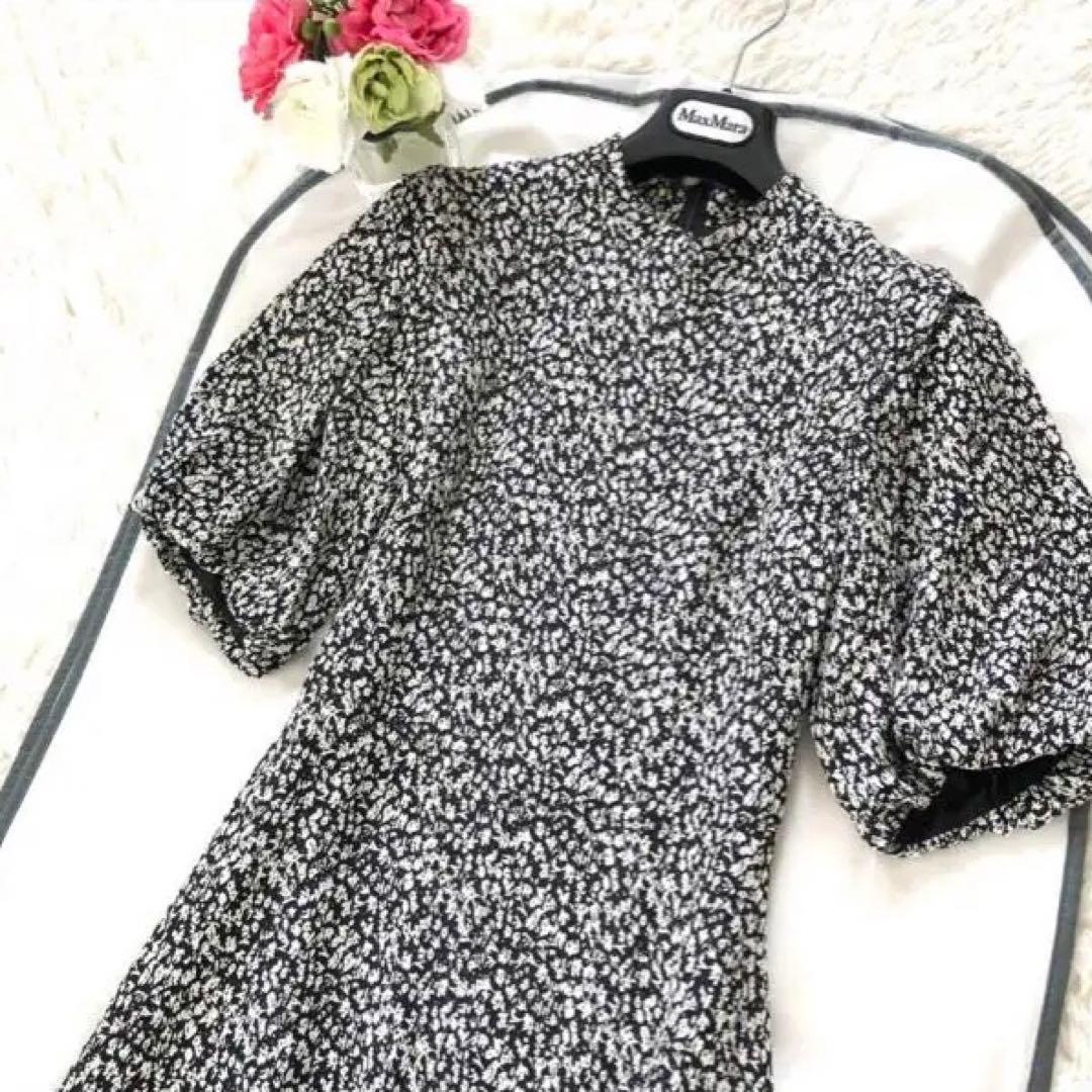 最低の価格! エポカEPCCA 小花柄が上品なデザイン ふんわりお袖ブラックホワイトM・Epoca 送料無料、超特価商品。