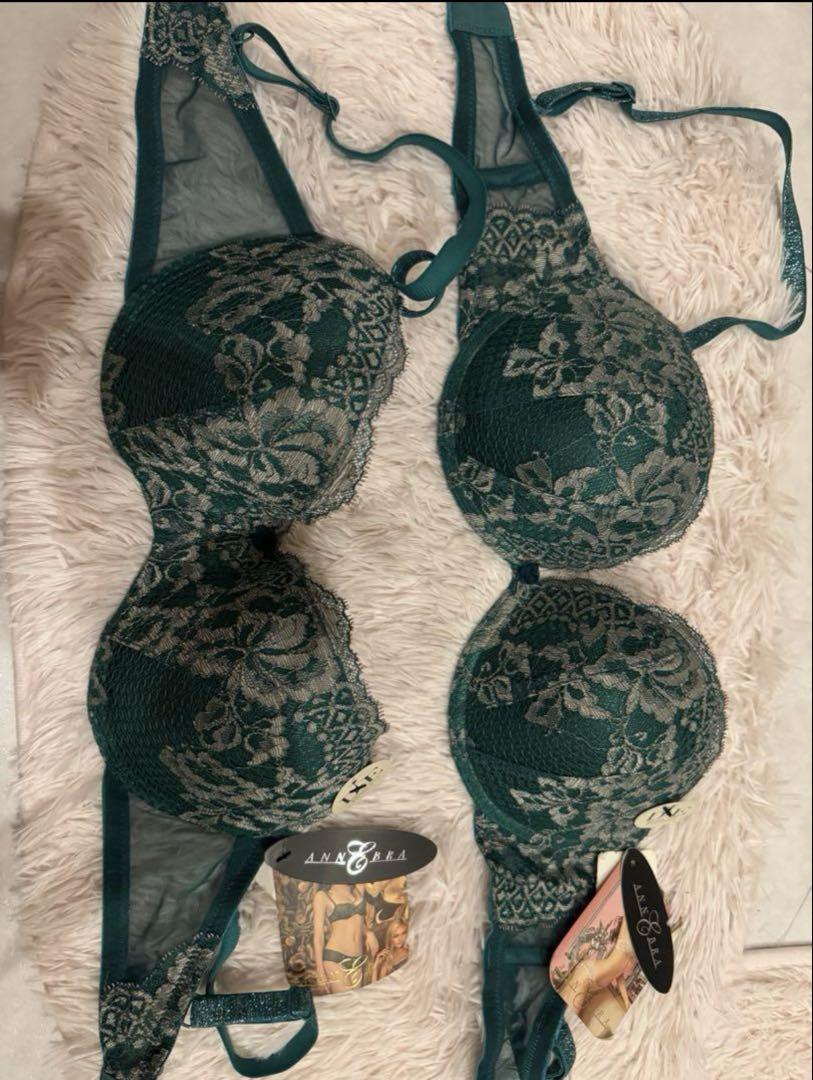 モデル着用【ANNEBRA 3/4 80D 大人green M⠀】アンブラ