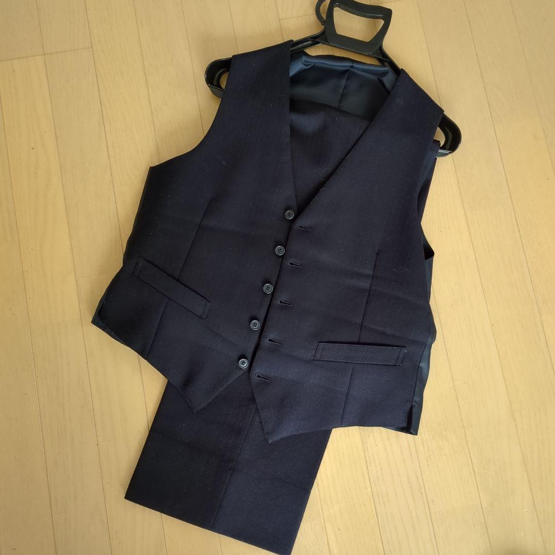 濃紺のスーツセット（ジャケット、ベスト、パンツ）98YAB7　美品