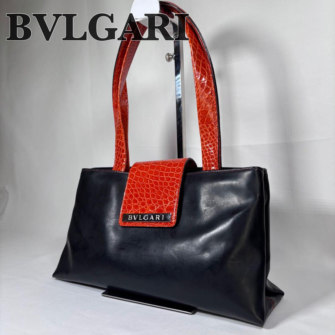 BVLGARI ハンドバッグ　ショルダーバッグ　クロコ　レザー　ロゴプレート BVLGARI ハンドバッグ ショルダーバッグ クロコ レザー ロゴ