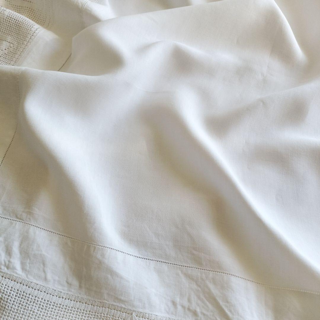 英国　Vintage　クロッシュwhiteテーブルクロス