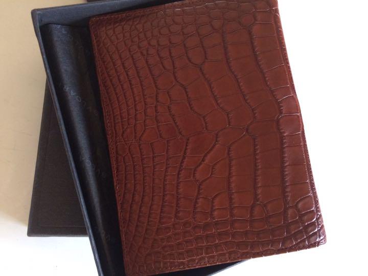 ブルガリBVLGARIクロコ財布