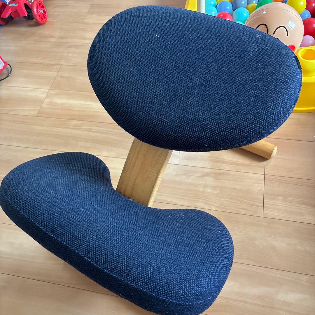 リボ社のバランスチェア傷や汚れあり