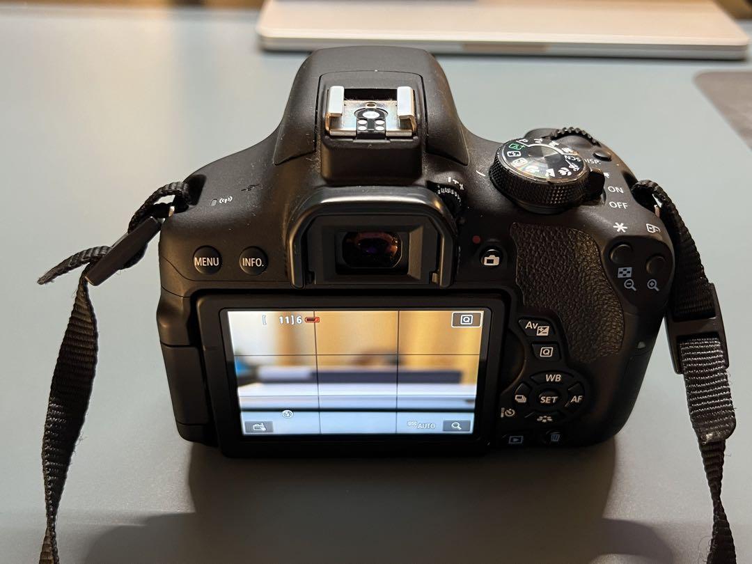 デジタルカメラ Canon EOS kiss x8i
