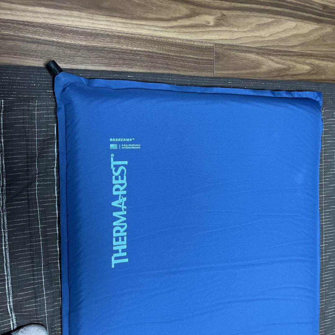 サーマレスト　ベースキャンプ　スリーピングマット　2枚セット THERMAREST BaseCamp スリーピングマット 2枚セット