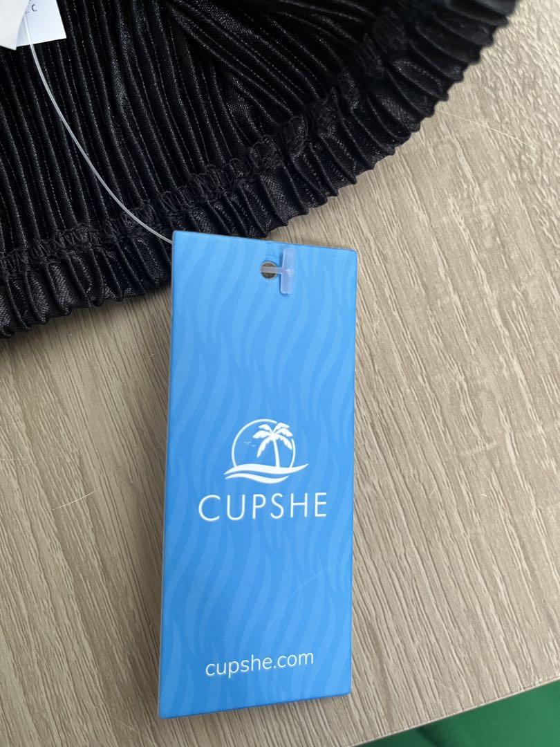 匿名配送⭐️CUPSHEレディース サープリスネックトップ ブラウス