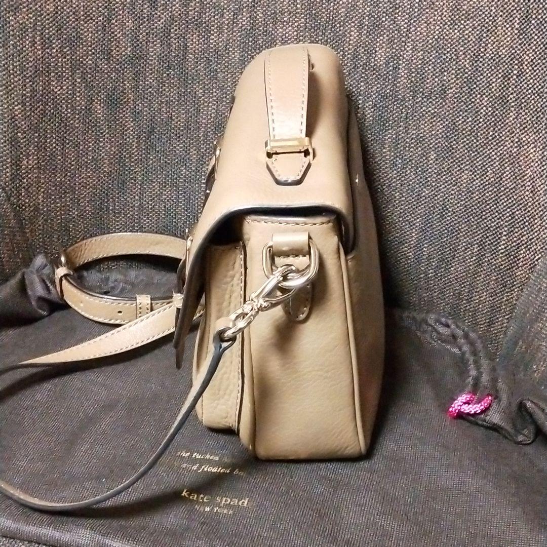 人気♡デカロゴ♡ヴィヴィアンウエストウッド ビックオーブ ミニ
