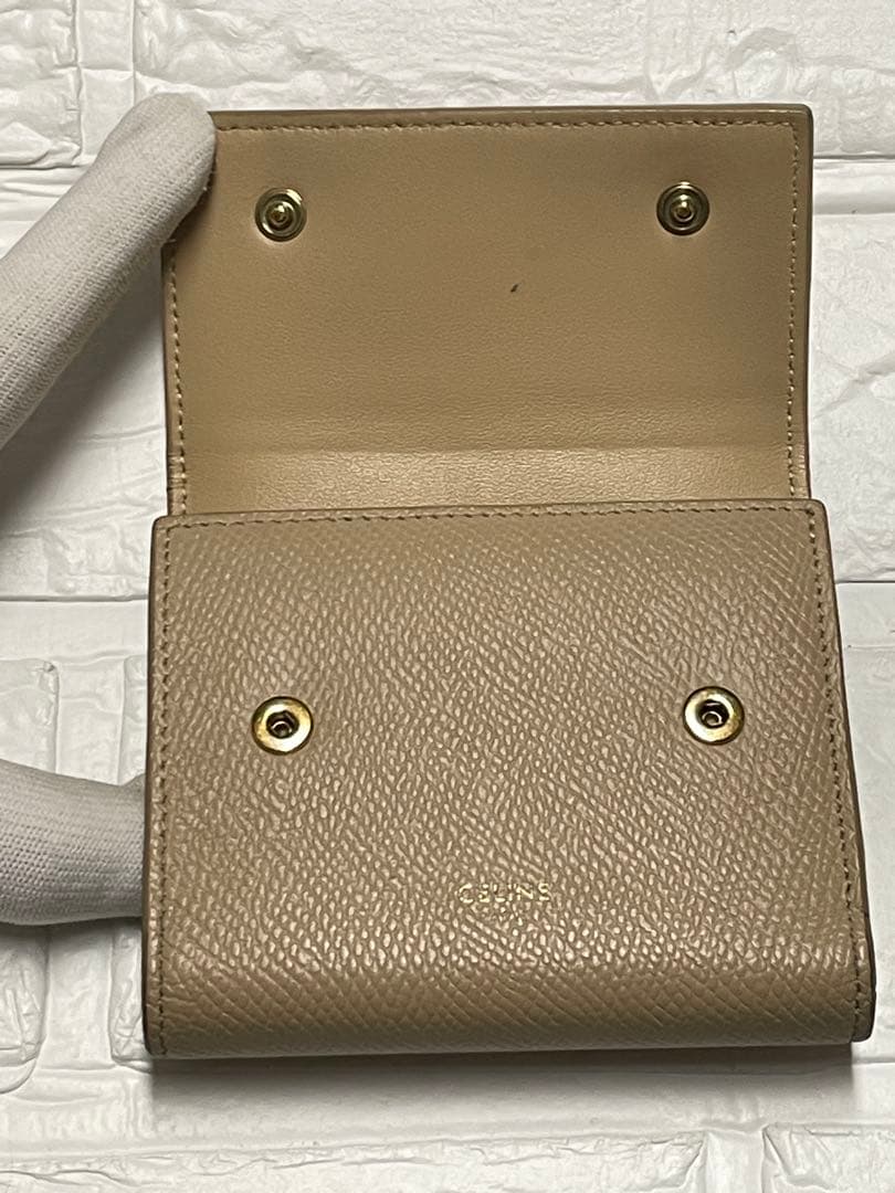 CELINEセリーヌ 3つ折り財布 ❤︎ CELINEセリーヌ 3つ折り財布 ❤︎