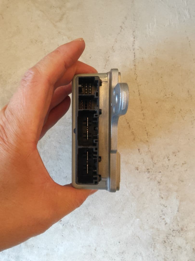 ホンダN−BOXカスタム JF5 パワーステアリングコンピューター ホンダN−BOXカスタム JF5 パワーステアリングコンピューター