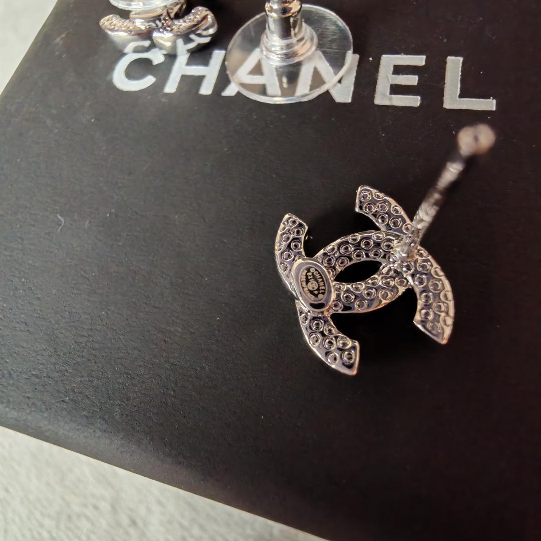 ピアス CCロゴ