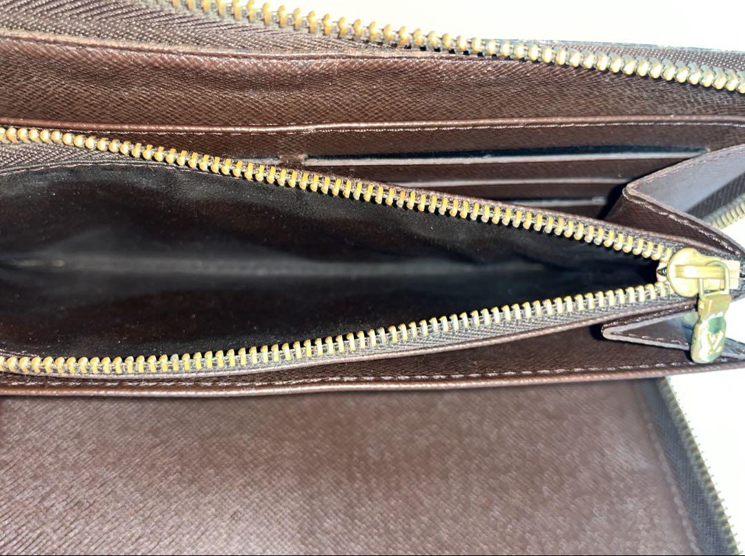 VUITTON