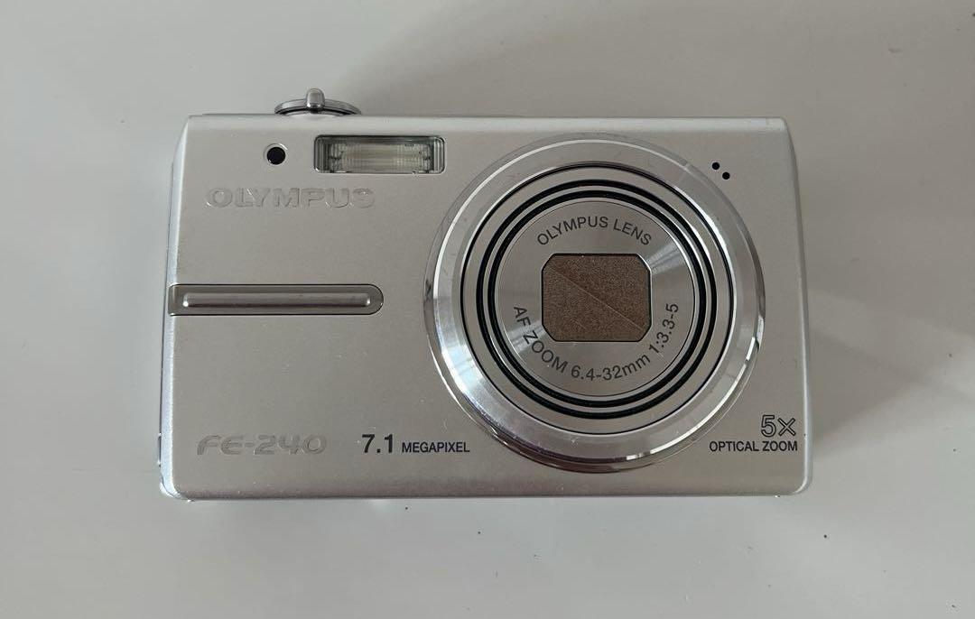 OLYMPUS FE-240 オリンパスデジタルカメラ