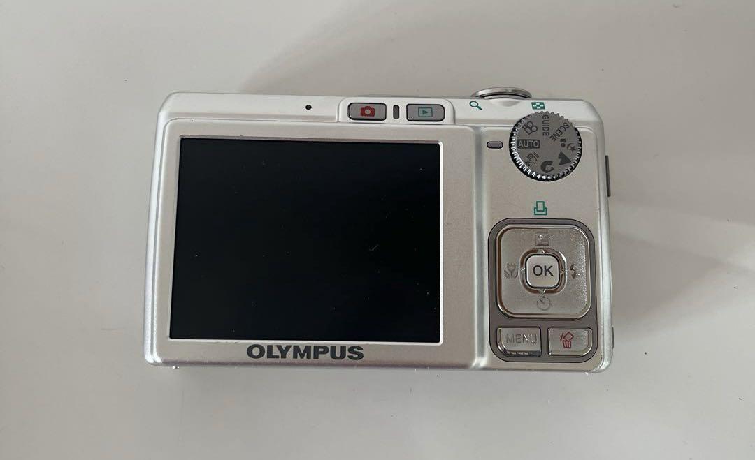 OLYMPUS FE-240 オリンパスデジタルカメラ