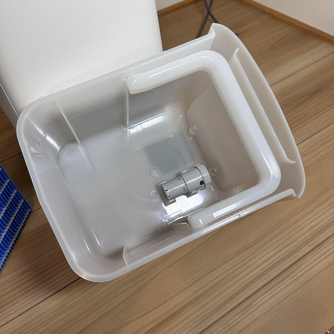 シャープ 加熱気化式加湿器 加湿器 HV-R55-W 2022年製