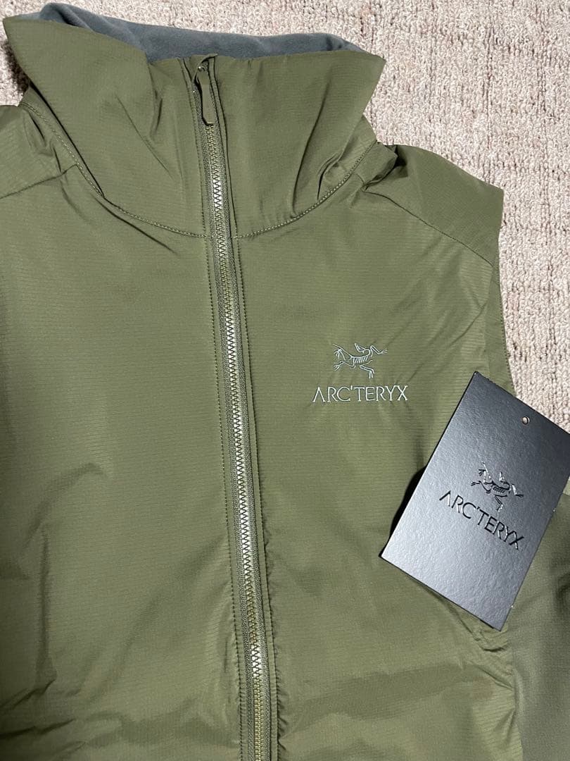 名作完売★タグ付アークテリクスARC'TERYXアトムベストウィメンズ 名作完売★タグ付アークテリクスARC'TERYXアトムベストウィメンズ