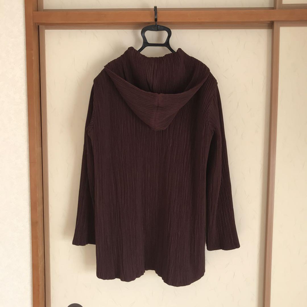 イッセイミヤケ　フード付きプリーツジャケット