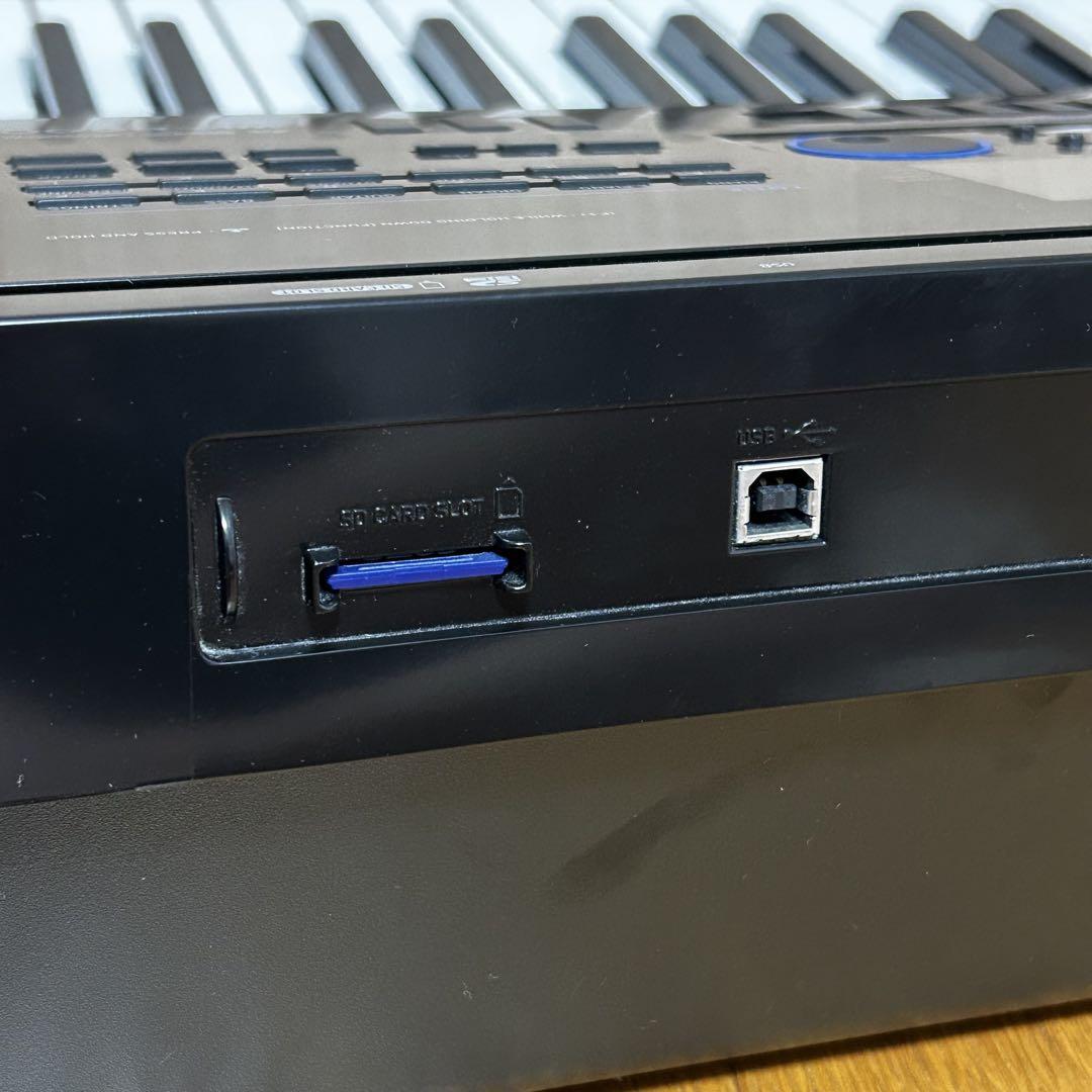 CASIO 電子キーボード WK-6600 76鍵盤 カシオ　700内蔵音色 CASIO カシオ 電子キーボード WK-6600 76鍵盤 700内蔵音色