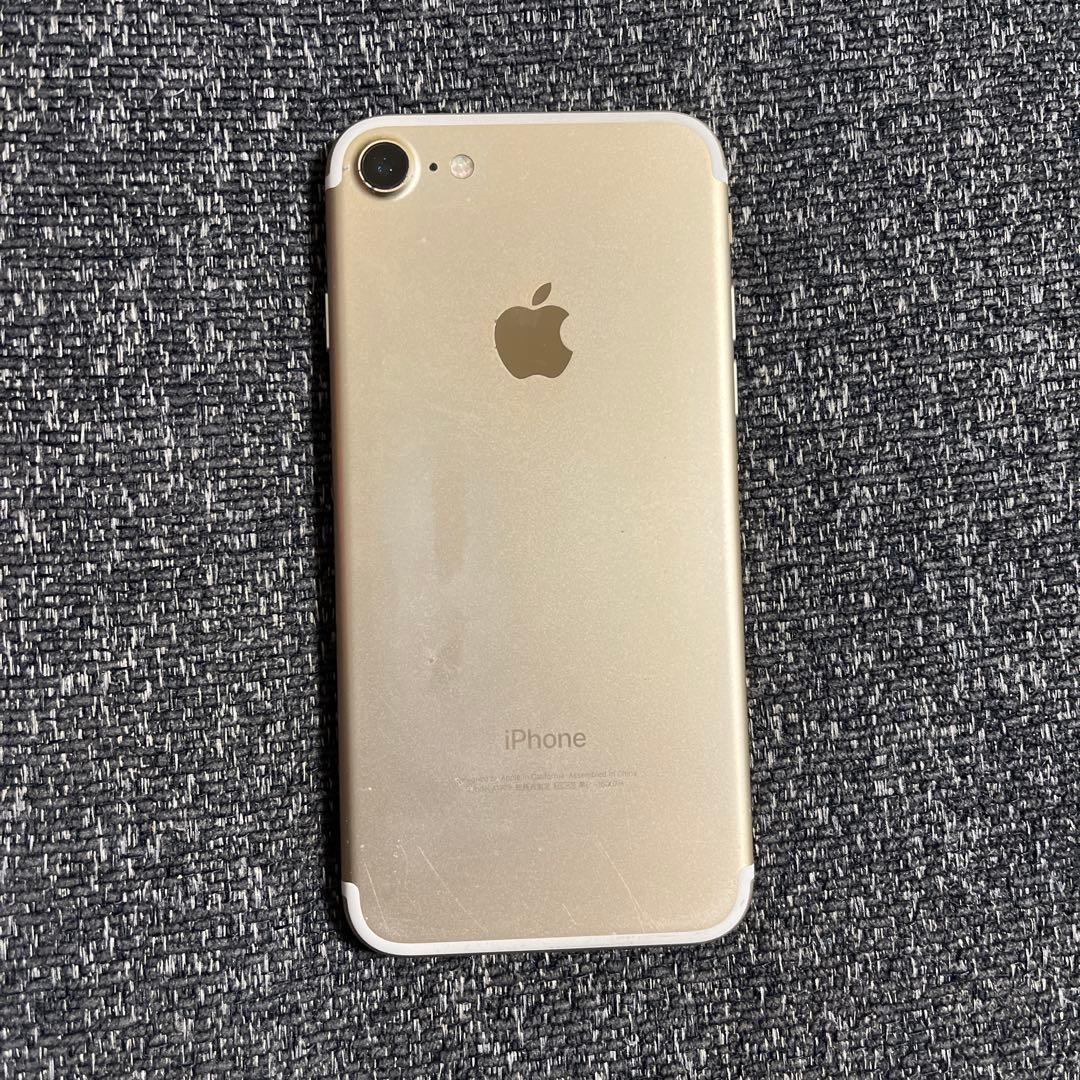 iPhone7 本体 - メルカリ