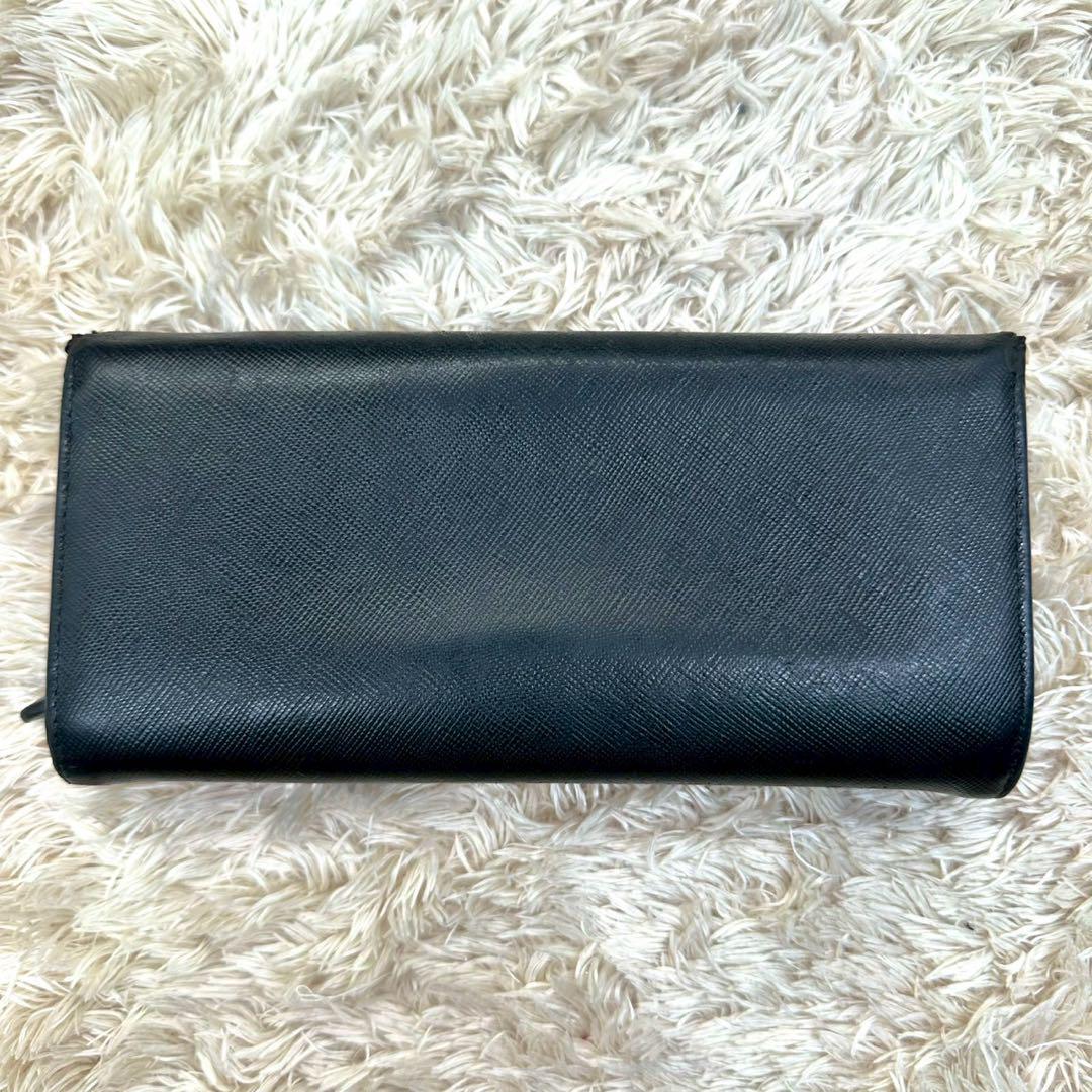 【美品】プラダ 長財布 フラップ ブラック サフィアーノ ゴールドロゴ