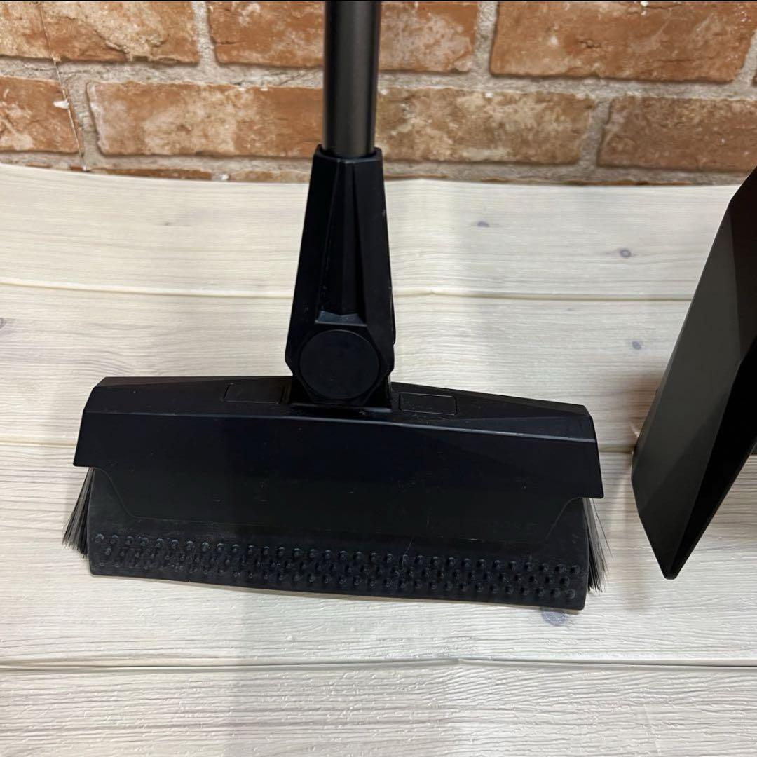 【新品】ひと掃きで完結！ 技術と経験を注ぎ込み 進化したほうき ワンストローク 新品】ひと掃きで完結！ 技術と経験を注ぎ込み 進化したほうき
