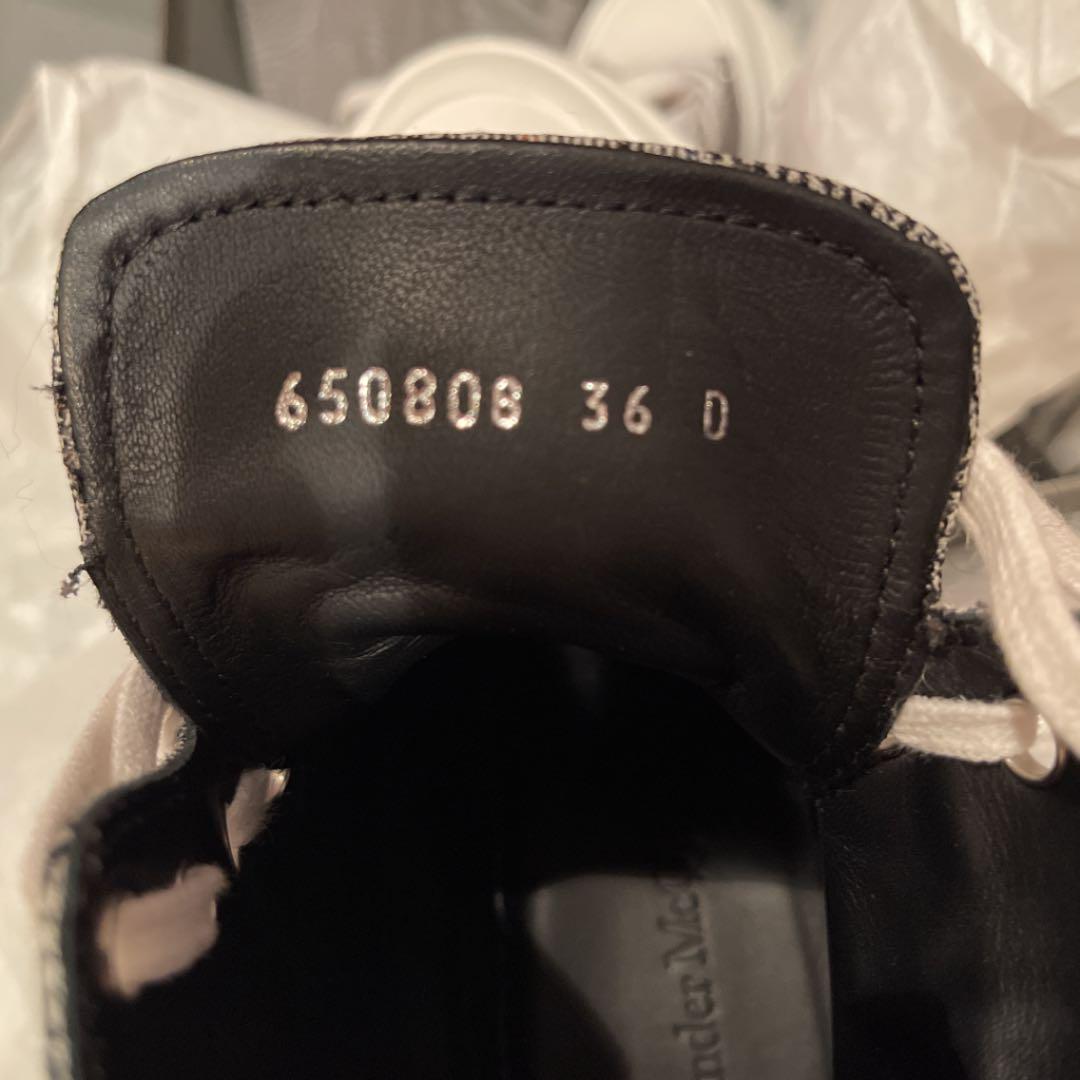 人気セール Alexander McQueen トレッドスリック ブーツ hnzSP-m72833251938 正規店好評
