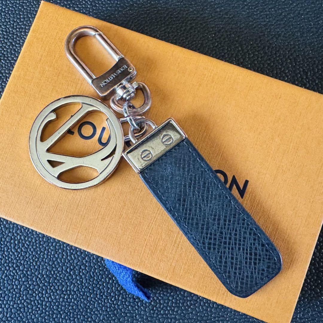 LOUIS VUITTON タイガ ポルトクレ キーホルダー ジャンク扱い
