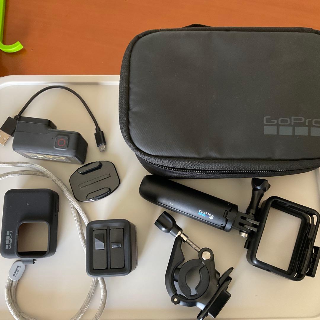 GoPro HERO 7 Black 本体と付属品目立った傷や汚れなし
