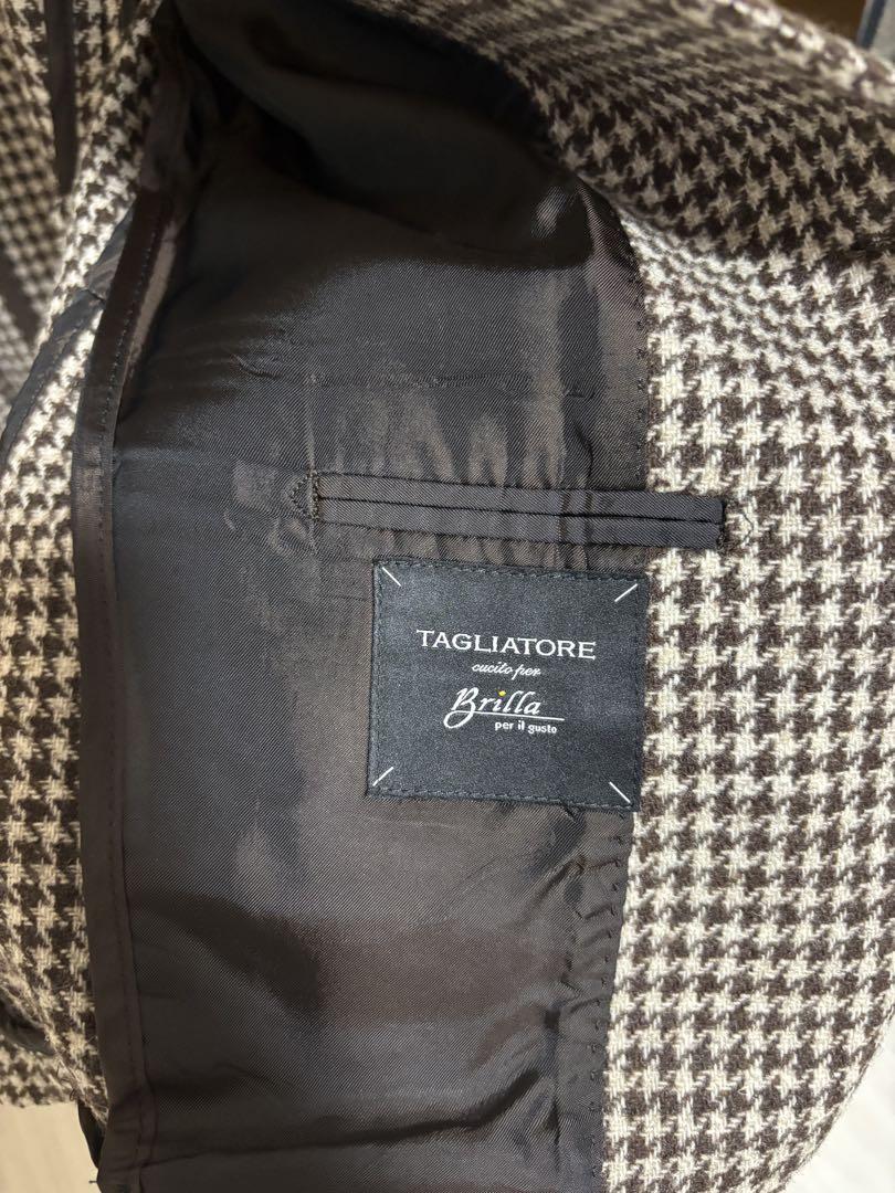 TAGLIATORE テーラードジャケット Brilla