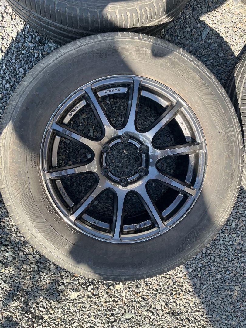レイズグラムライツ57トランスエックス　265/60R18 ①