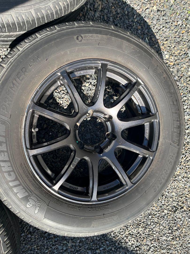 レイズグラムライツ57トランスエックス　265/60R18 ①