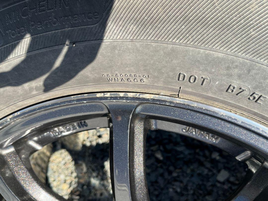 レイズグラムライツ57トランスエックス　265/60R18 ①